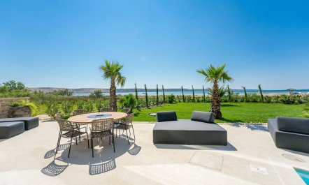 Stunning Beach Vistas 0