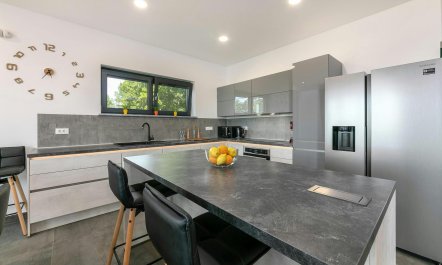 Pines to the Beach 4