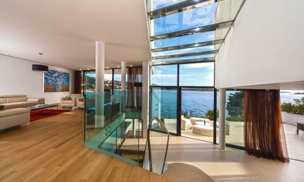 Primo&scaron;ten Place 1