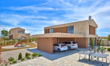 House of Gla 4