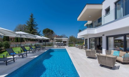 Mediterranean Ivory 1