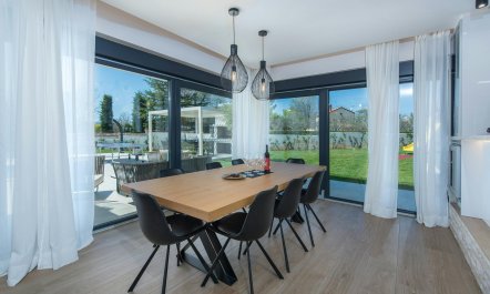 Mediterranean Ivory 8