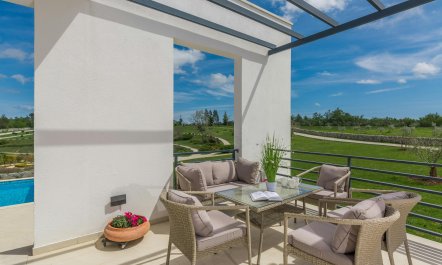 Picturesque Outlook 1