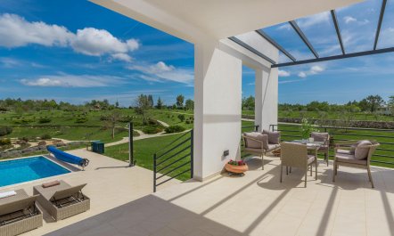 Picturesque Outlook 3