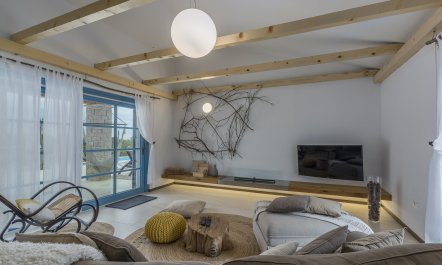 Water Waves & Waves of Water 2