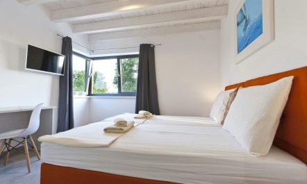 The Mountain's Rest 2