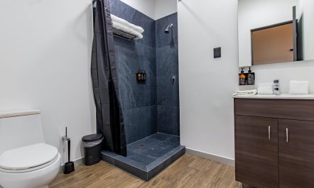 Charming Loft Retreat 4