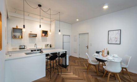 Luxurious Urban Oasis 1