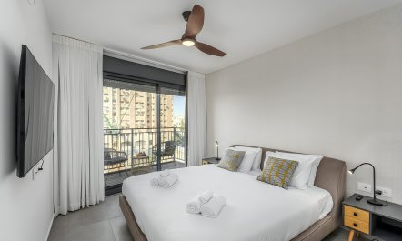 Mahane Yehuda Oasis 1