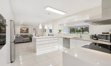 Water's Edge Retreat 3