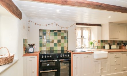 Cosy Cot 5