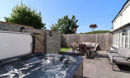 Rosebank Cottage 1