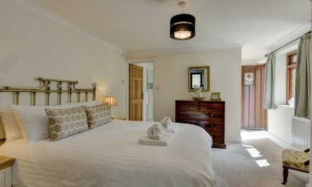 Two Grooms Cottage, Dunster 6