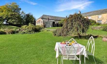 Barn Cottage, Brayford 2