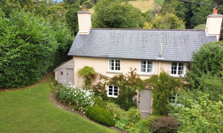 Ball Cottage, Winsford 2