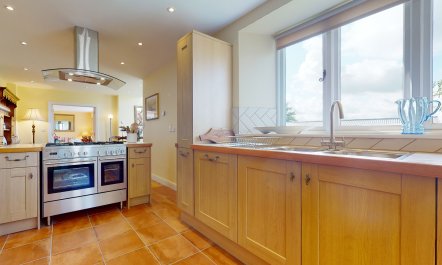 The Wool Barn, Simonsbath 7