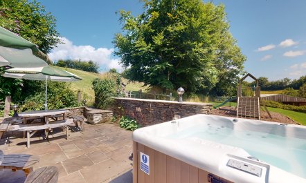 Middle Stolford Cottage, Brendon Hill 5