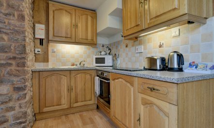 Bossington Cottage, Near Dunster 3