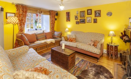 Sausage Cottage, Oakford 8