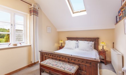 Sausage Cottage, Oakford 4