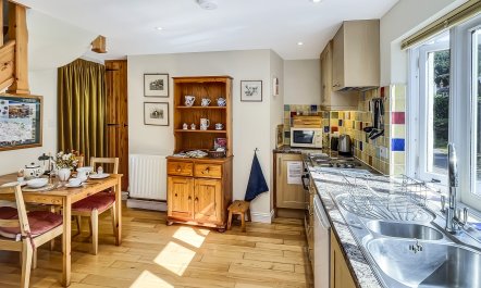 Forge Cottage, Wootton Courtenay 3