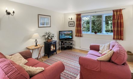 Forge Cottage, Wootton Courtenay 2