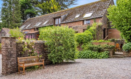 Cleeve Apartment, Near Dunster