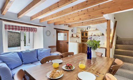 Westcott Cross Cottage, Luxborough 6