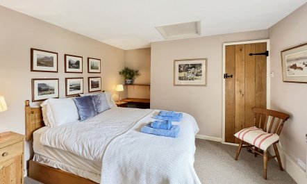 Westcott Cross Cottage, Luxborough 4