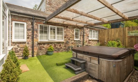 Hartford Cottage, West Anstey 9