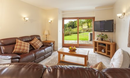 Red Deer Cottage, Wheddon Cross 8