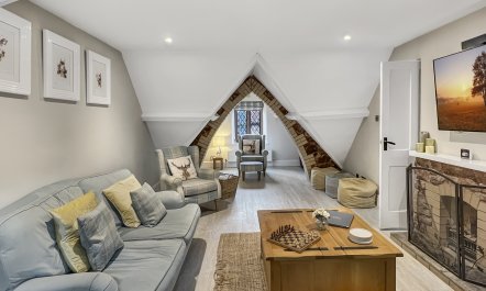 One Grooms Cottage, Dunster 1