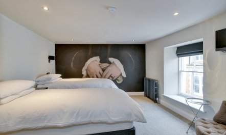 48 Swain Street, Watchet 5