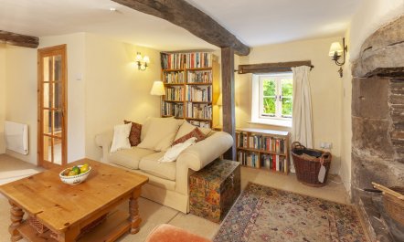 Old Church House, Brayford 2