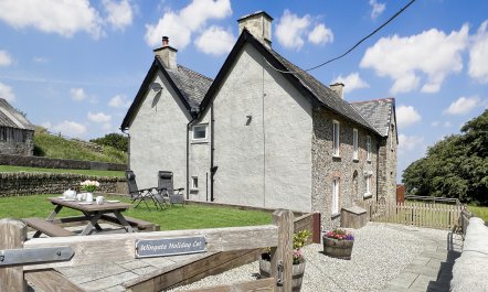 Wingate Farm, Countisbury