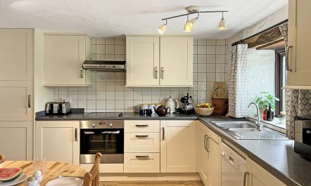 West Hollowcombe Farm Cottages - full site 7