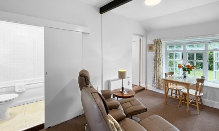 Rose Cottage, Woodcombe 8