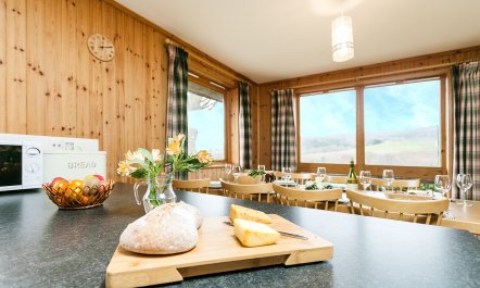 Holly Lodge 3 Bedrooms 2