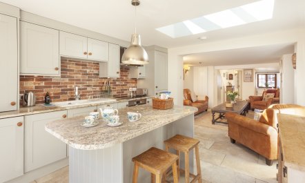 Pebble Cottage, Dunster 6