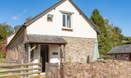 Quarme Cottage, Wheddon Cross 0