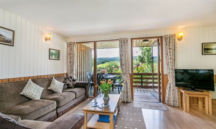 Laburnum Lodge ♿ 1