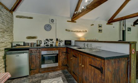 The Cart Shed, Brendon Hills 4