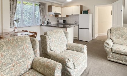 April Cottage, Woodcombe 7