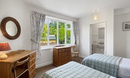 April Cottage, Woodcombe 6