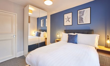 Apartment 5, The Albemarle 2