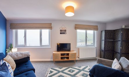 Apartment 5, The Albemarle 8