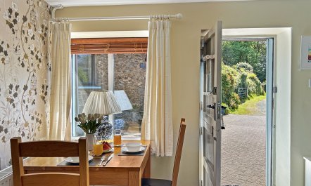 Bantam Cottage 5