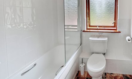 Pine Tree Lodge, Woodcombe 8