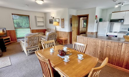 Pine Tree Lodge, Woodcombe 2