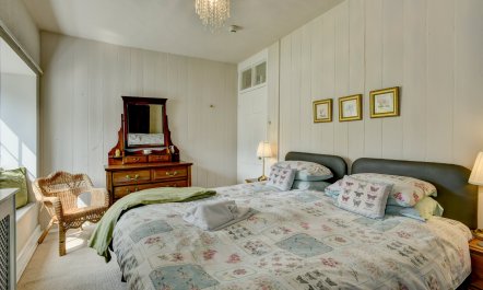 The Farmhouse, West Anstey 2